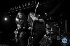 Ancient-Curse-und-Savage-Blood-56509